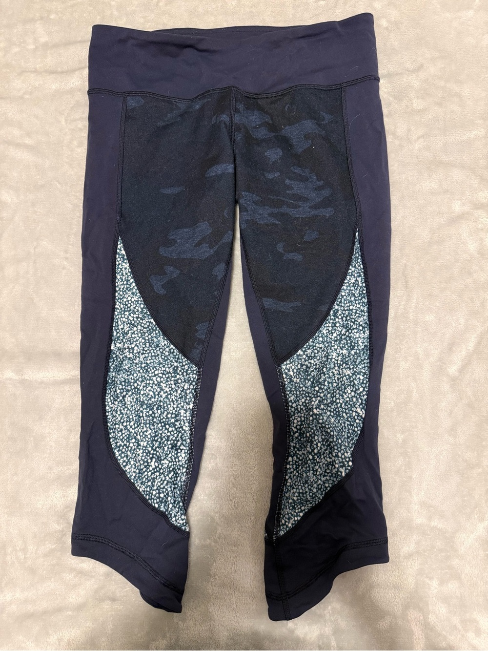 Lululemon Size 8 Capri Leggings